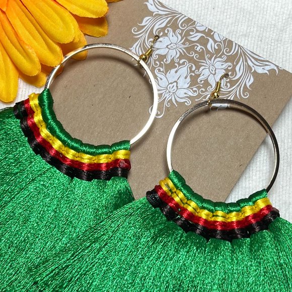 Large Fan Tassel Earrings Green Hoops Long Smooth Silky Fringe Drop Dangles NWT - Picture 3 of 5